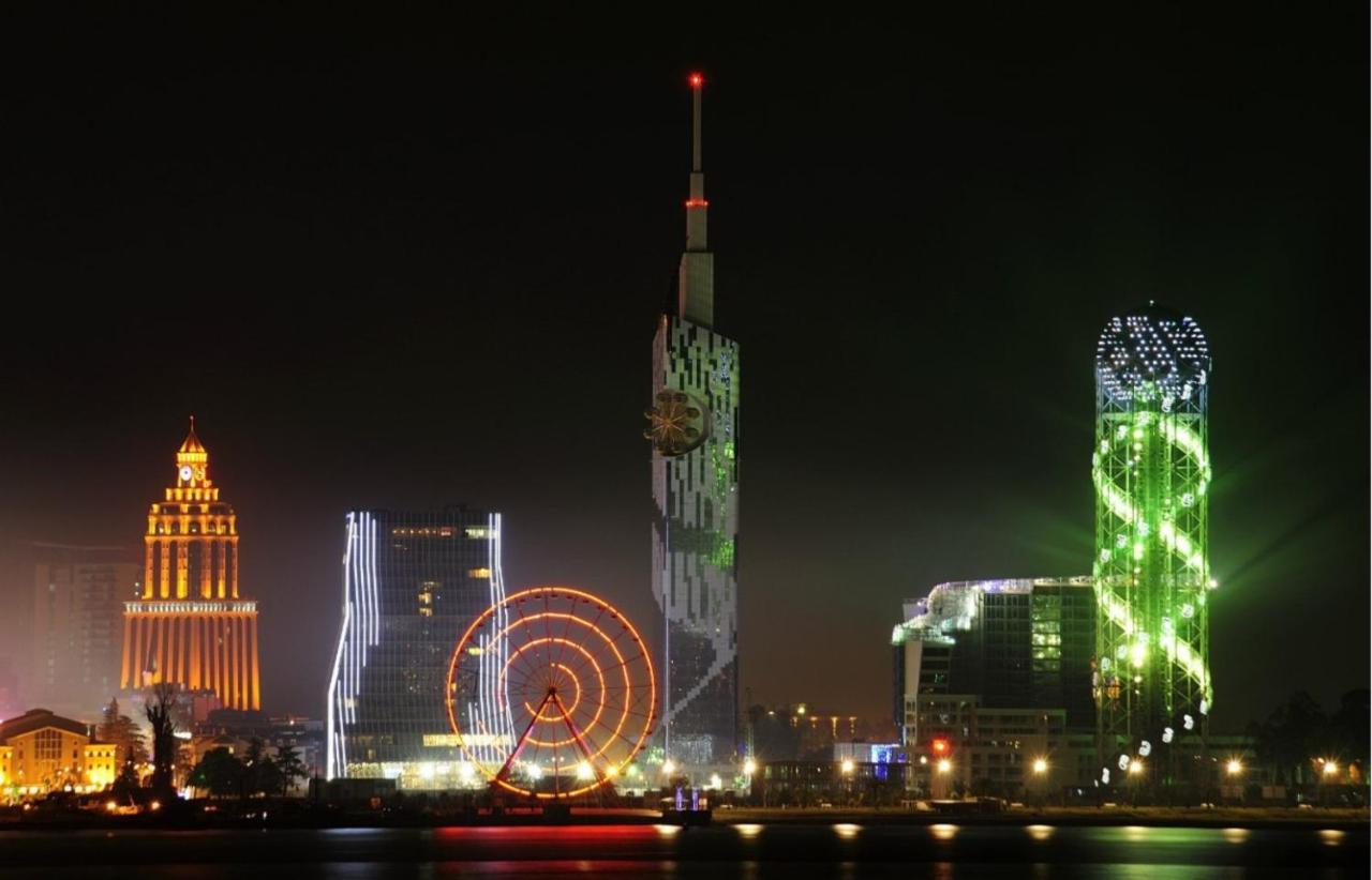 Panoramic Sea And City View Aparthotel In Orbi City Batumi Exterior photo